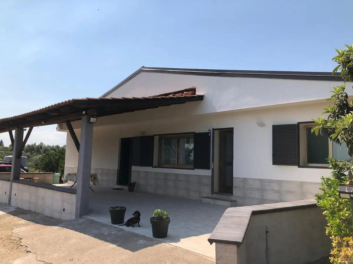 Villetta Gallo B&B Casa Vacanze Humanitas Catania Centro Sicilia Clinica Humanitas Misterbianco